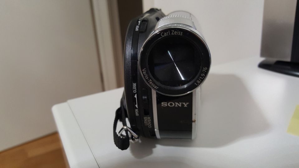 Videokamera Sony DCR-DVD 115E ohne Adapter gebrauchte Zustand in Mannheim