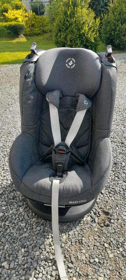 Maxi Cosi Kindersitz  Grau 9-18kg,  VERSAND MÖGLICH in Flensburg