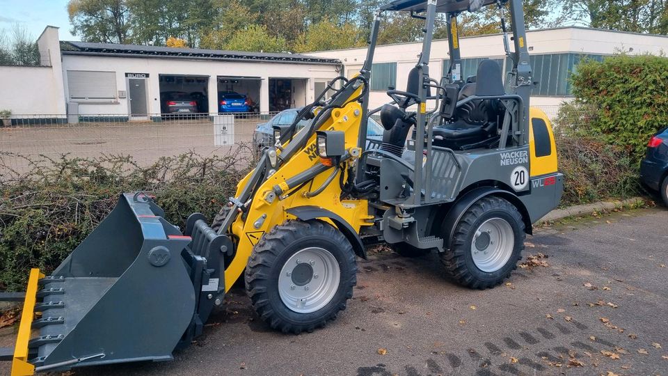 Radlader WN WL25 3. Steuerkreis Schaufel Gabel 36700 netto in Goldbach