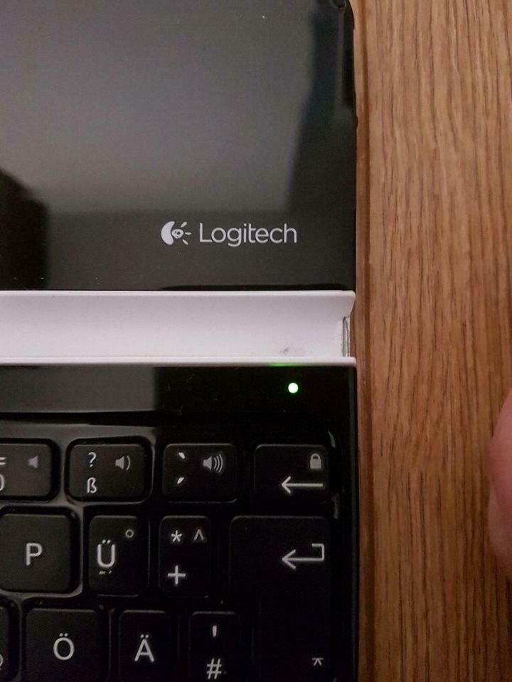 Logitech IPad Tastatur in Hermsdorf