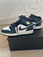 Air Jordan 1 mid Gr.39 armory Navy/white-Black Frankfurt am Main - Niederursel Vorschau