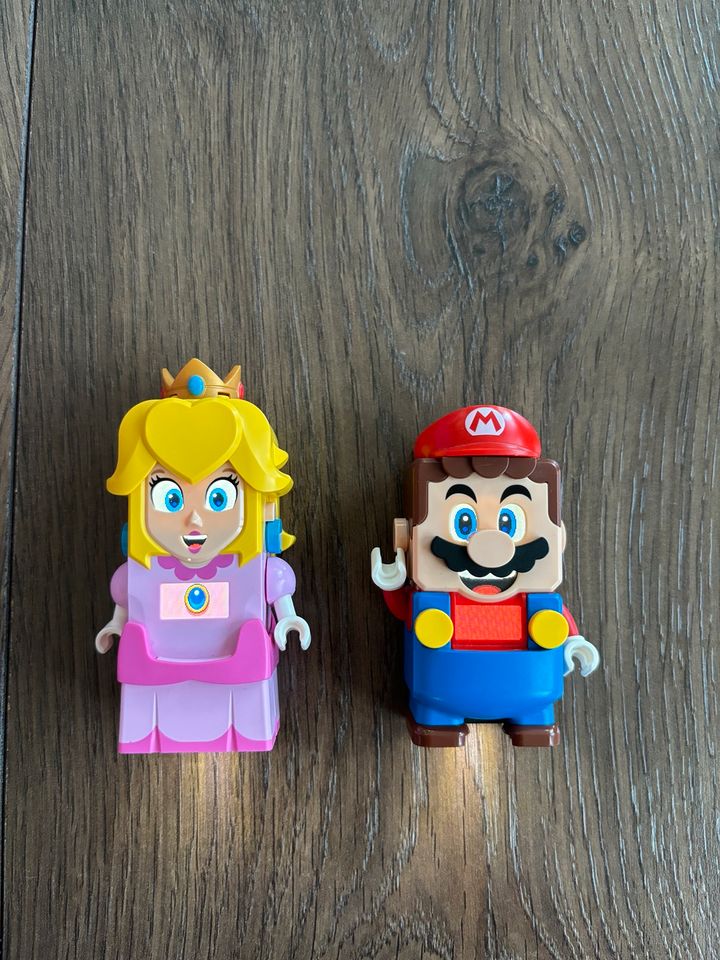 LEGO Super Mario SET !! Riesig !! Komplett !! Mario Bowser Peach in Pfarrkirchen