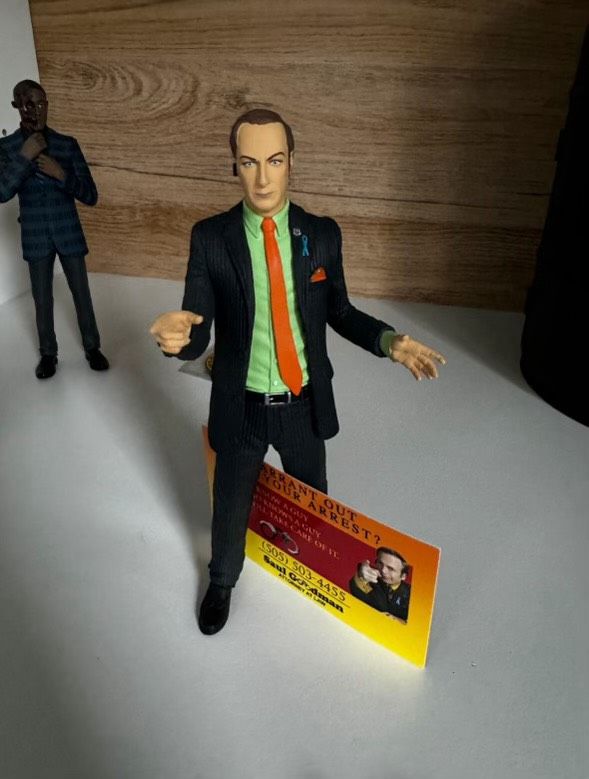 Breaking Bad Mezco Figuren in Ehringshausen