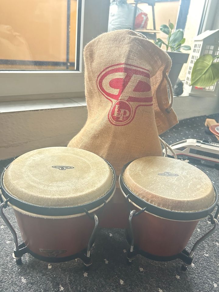 kleine Bongos zum musizieren in Biesenthal