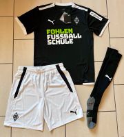 Puma Gladbach Trainingsset Trikot mit Hose Stutzen Größe M Hessen - Edermünde Vorschau