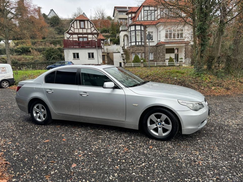 BMW 523 Baureihe 5 Lim. 523i*Automatik*Navi*Xenon* in Witzenhausen