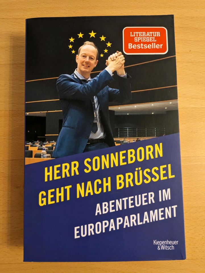 Buch Herr Sonneborn geht nach Brüssel NEU in Berlin