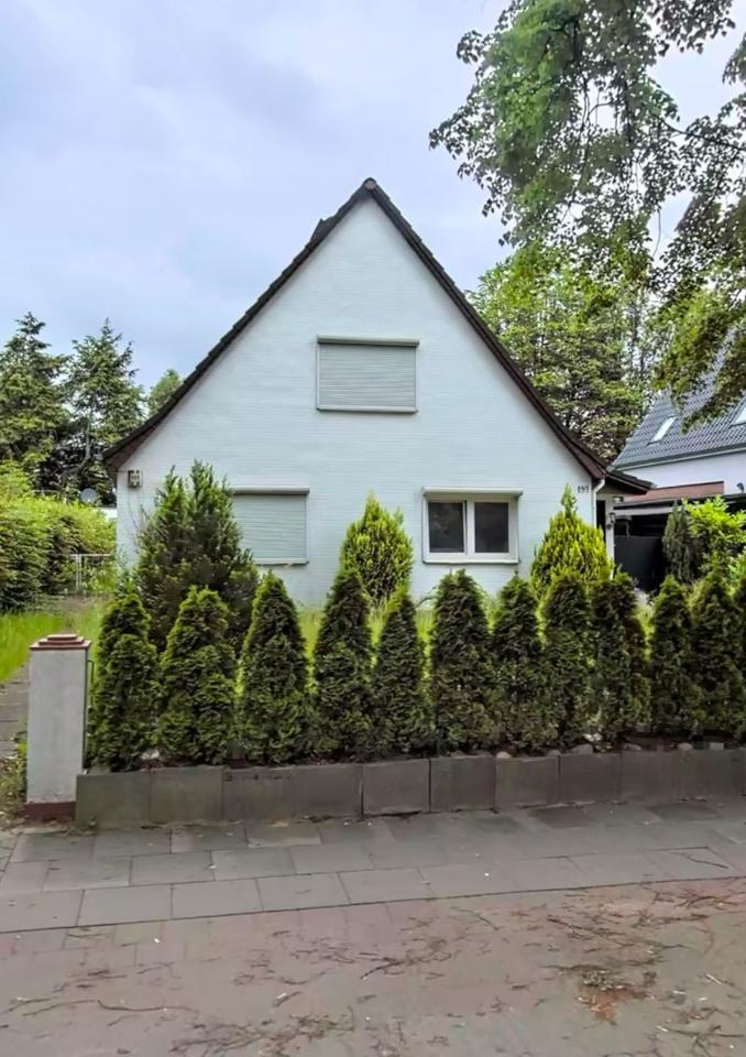 Reserviert • Gelöscht • 
                    Einfamilienhaus v...