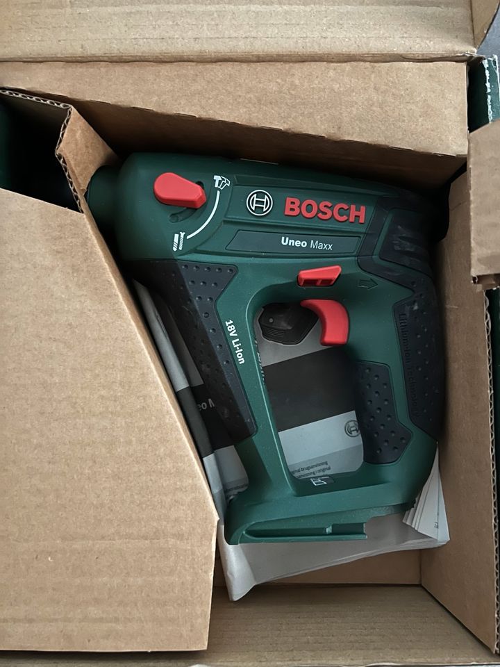Bosch 18V Akku-Bohrhammer Uneo Maxx inkl. Akku + Ladegerät in Hamm