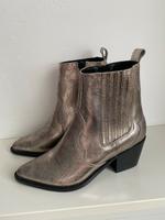 Sacha Essentials Stiefeletten Cowboy Style Gold NEU 37 Boots Niedersachsen - Varel Vorschau