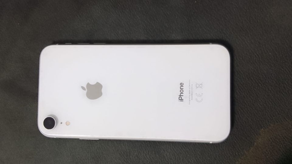 Hallo ich verkaufe mein iPhone XR in weiß in Lünen