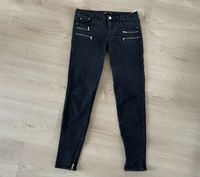 Zara Basic Dept Z1975 Gr. 38 Jeans schwarz Reißverschlüsse Hose Sachsen-Anhalt - Magdeburg Vorschau