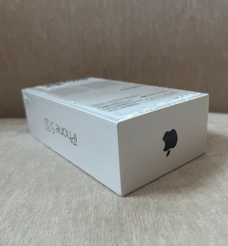 NEU Apple iPhone 5S 16gb Spacegrey versiegelt OVP in Leipzig