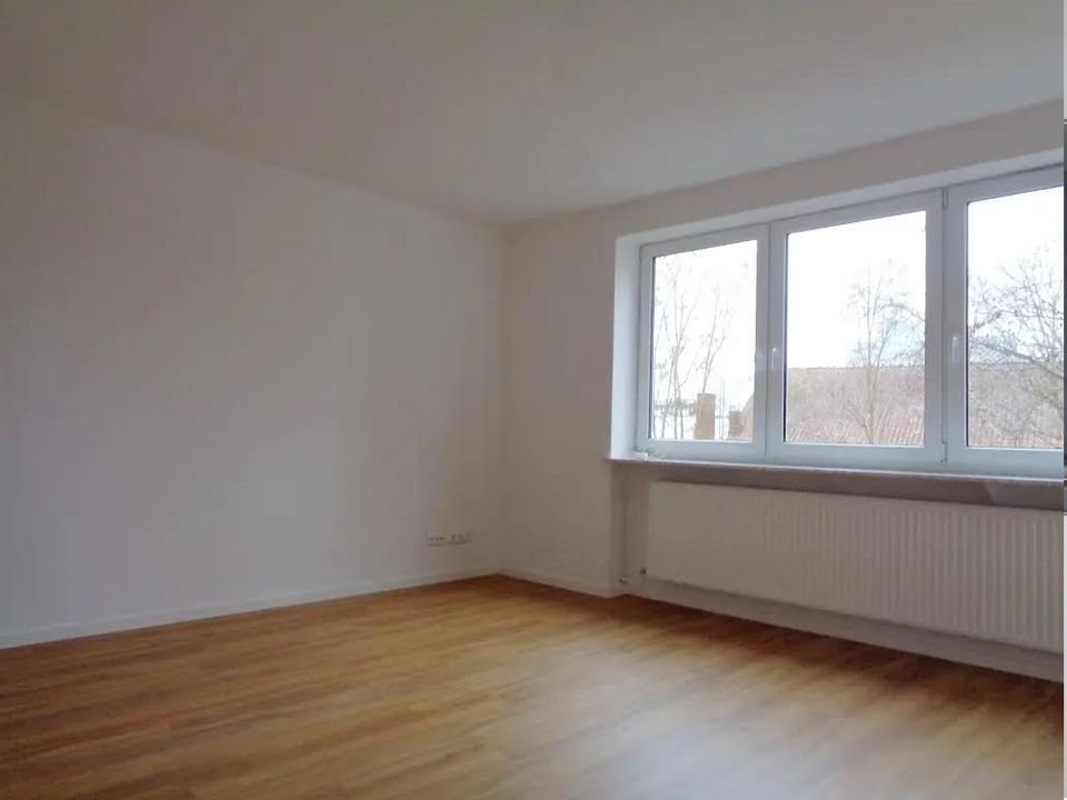 3 Zimmer mit Einbauküche und Balkon in Lüneburg