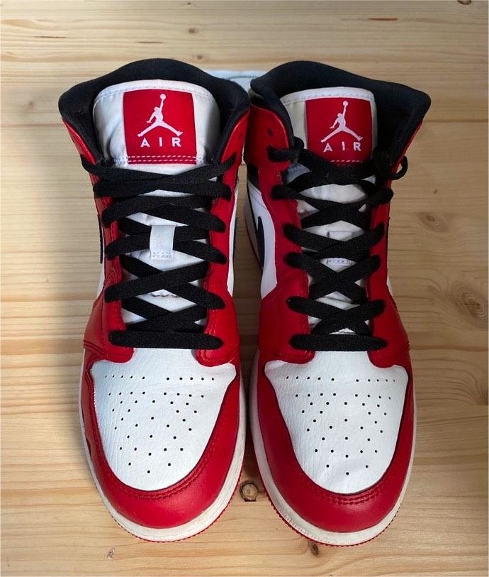 ✅Nike Jordan 1 Mid GS Chicago White Toe (Rot/Weiß) 39 / 6,5Y in Treuen