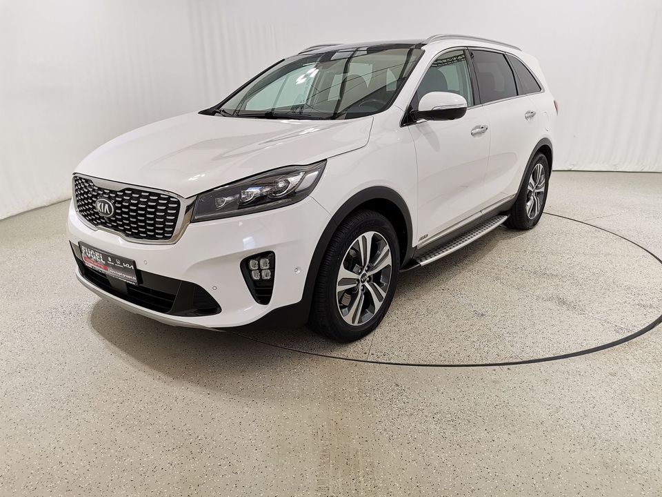 Kia Sorento 2.2 CRDi GT-Line 4WD AT Pano|AHK in Mittelbach