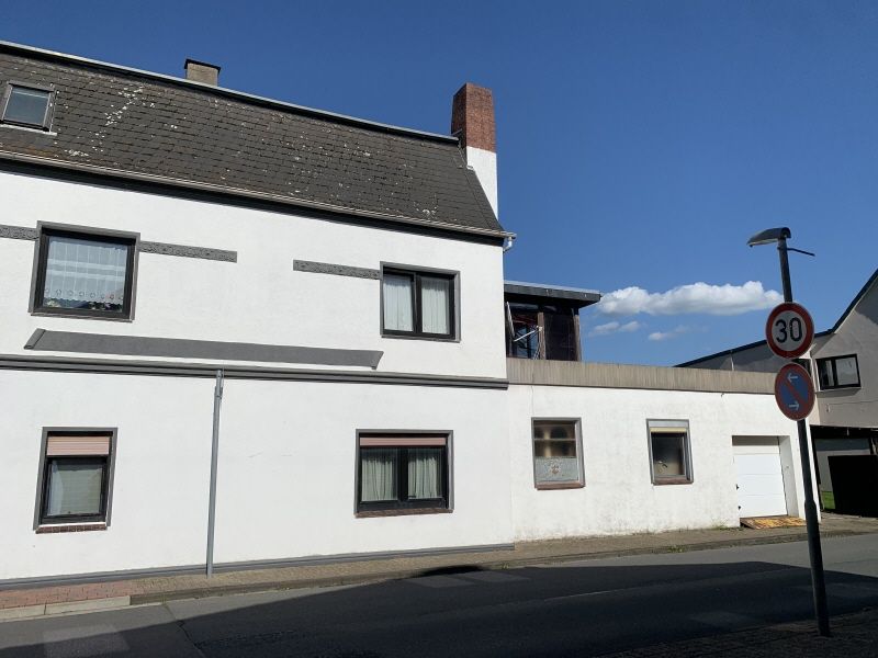 Mehrfamilienhaus mit 5 Wohneinheiten in Blexen in Nordenham