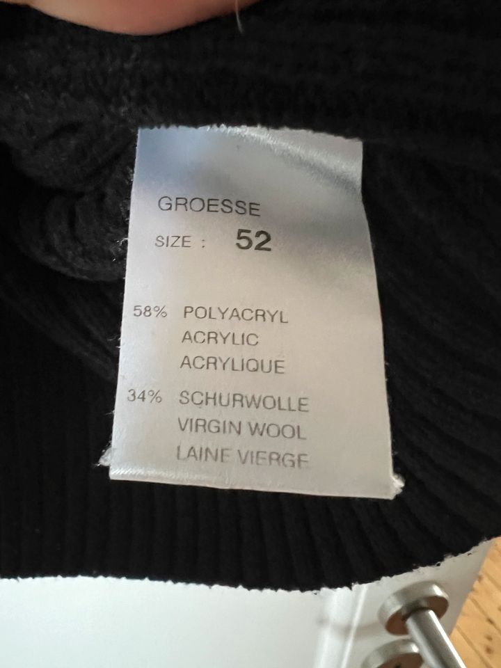 Joop Rollhragenpullover M/L in Köln