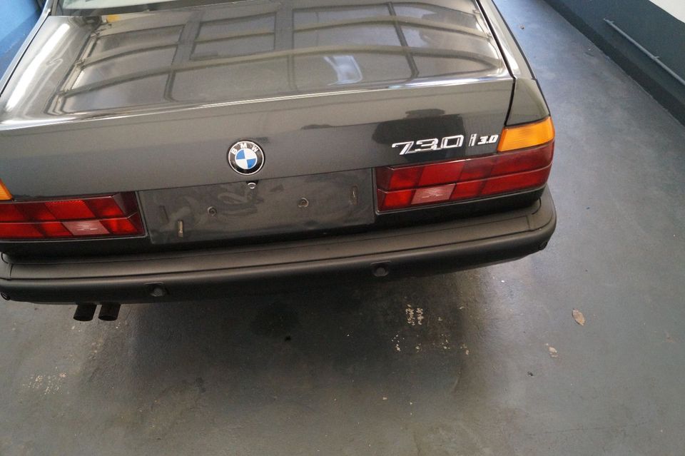 BMW BMW 730i E32/1993/V8/LEDER/TÜV MAI-2025! in Erwitte