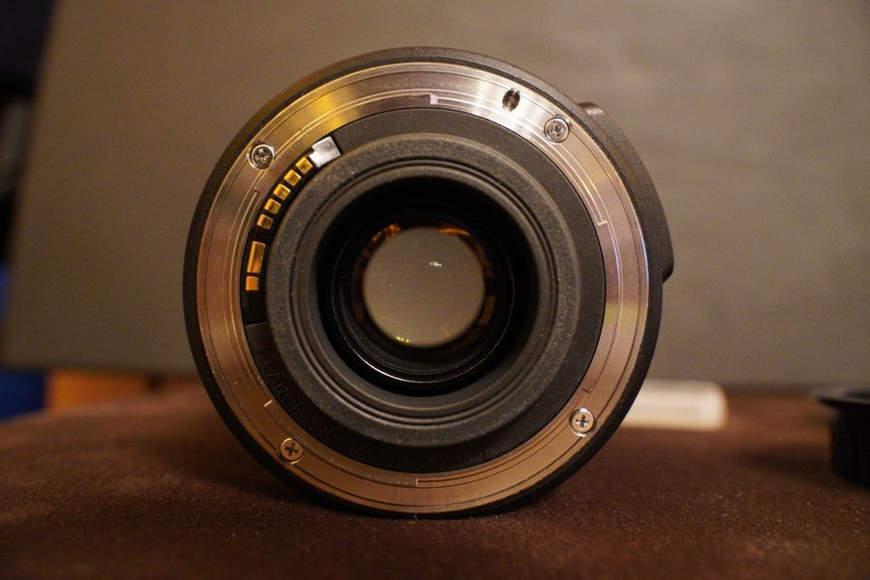 Canon EOS 7D - Starterpaket (2 Objektive, Blitz, Akku, Speicher) in Etzenricht