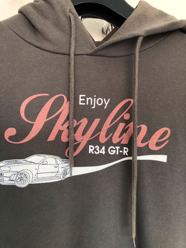 Kaputzen Shirt  Hoodie Skyline Gr M Jungen 176-180 in Kassel