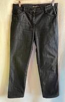 BRAX STAR Damen Jeans Modell "Carola", Gr. 42, schwarzgrau Niedersachsen - Osnabrück Vorschau
