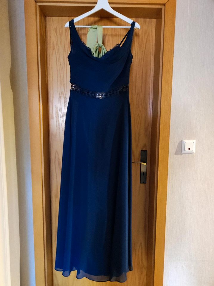 Blaues Abendkleid/ Abschlusskleid in Nortmoor