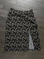 Shein Rock Damen Gr. XL schwarz geblümt Nordrhein-Westfalen - Reichshof Vorschau