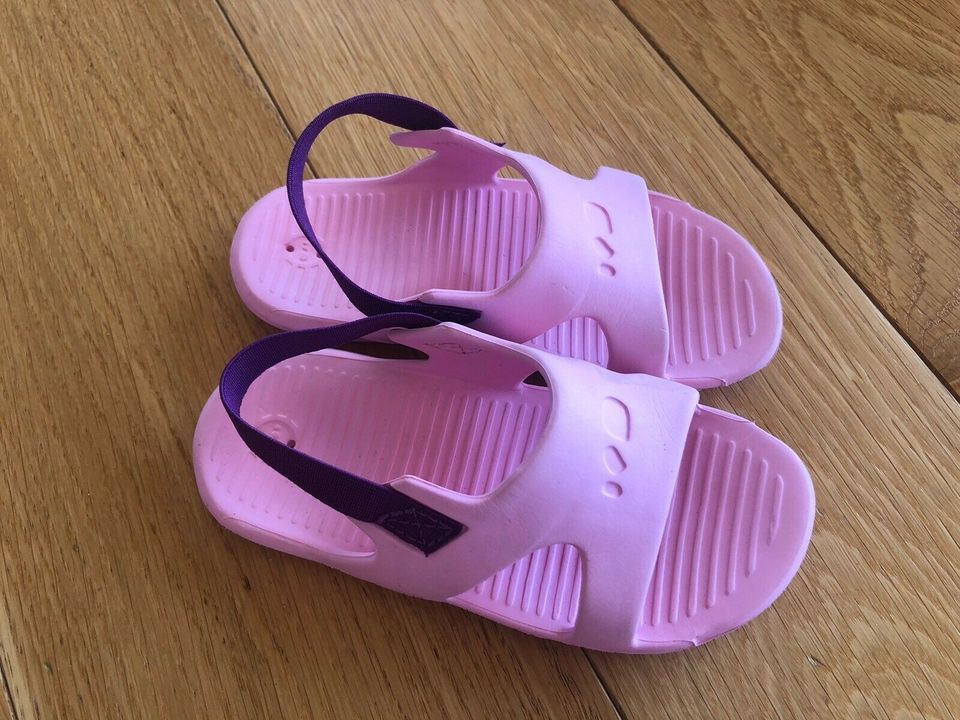 Wasserschuhe Badeschuhe Schuhe Sandalen Größe 25 26 in Roetgen