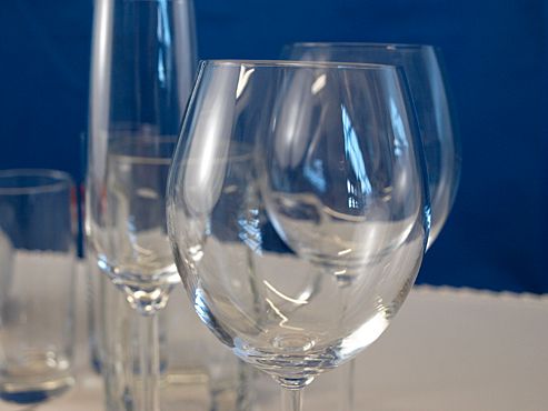 Geschirr, Gläser und Besteck mieten in Leichlingen