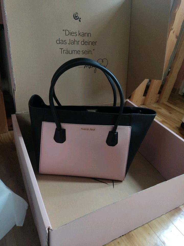 Mary Kay Tasche Neu ovp in Kollmar