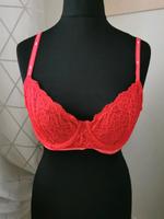 BH von H&M rot Gr L Hessen - Linden Vorschau