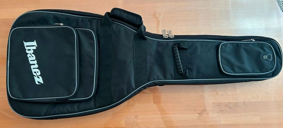 E-Gitarre Ibanez SZR520-TGB gebraucht mit viel Zubehör in Untergriesbach