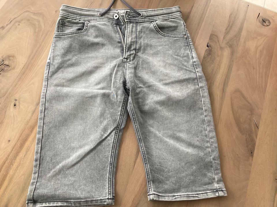 Pepe Kurze Jeans Jungen in Bad Soden am Taunus