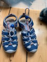 Sandalen Mädchen Größe 30 lila Trekking Outdoor Schuhe Gummizug Nordrhein-Westfalen - Mülheim (Ruhr) Vorschau