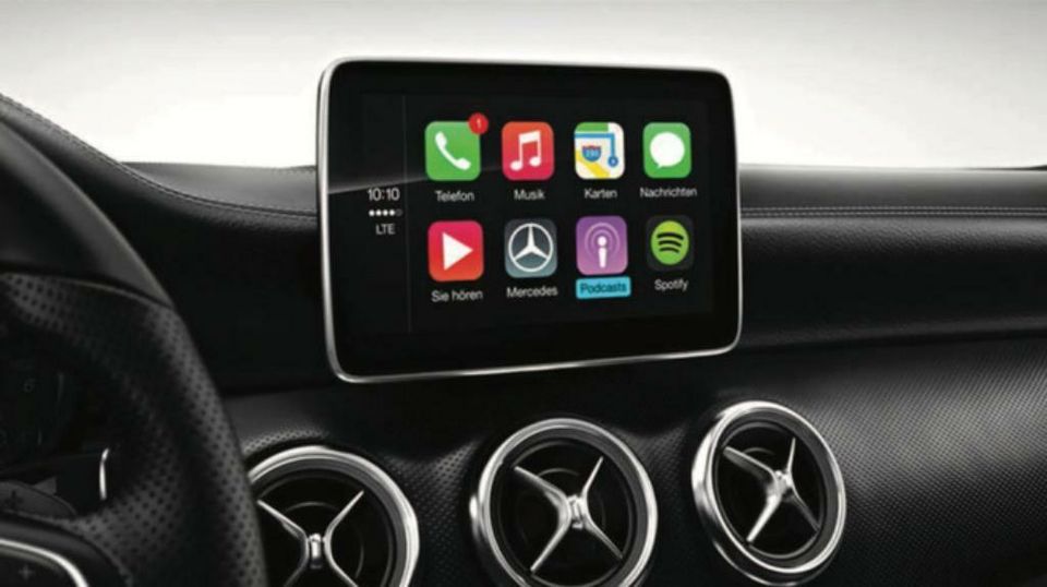 Mercedes Apple CarPlay™ Android Auto™ Nachrüstung Freischaltung in Stuttgart