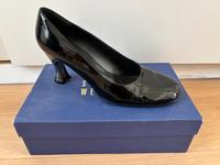 Stuart Weitzman Pumps Gr. 41 Düsseldorf - Unterbilk Vorschau