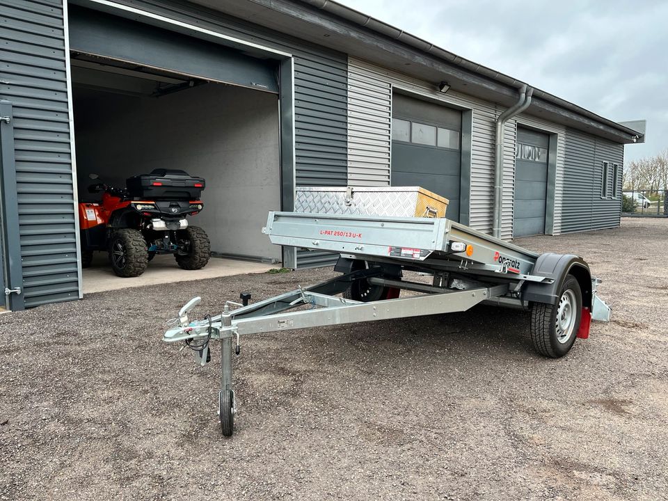 Pongratz Motorrad, Quadtransporter, Trailer, Tieflader, 750kg, kippbar, Anhänger, 100km/h in Schönebeck (Elbe)