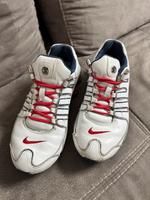 Nike Shox rot weiß Größe 38.5 Baden-Württemberg - Weingarten Vorschau