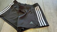 Adidas Shorts Sporthose Turnhose Gr. S glänzendes Material Brandenburg - Schönfließ b Oranienburg Vorschau