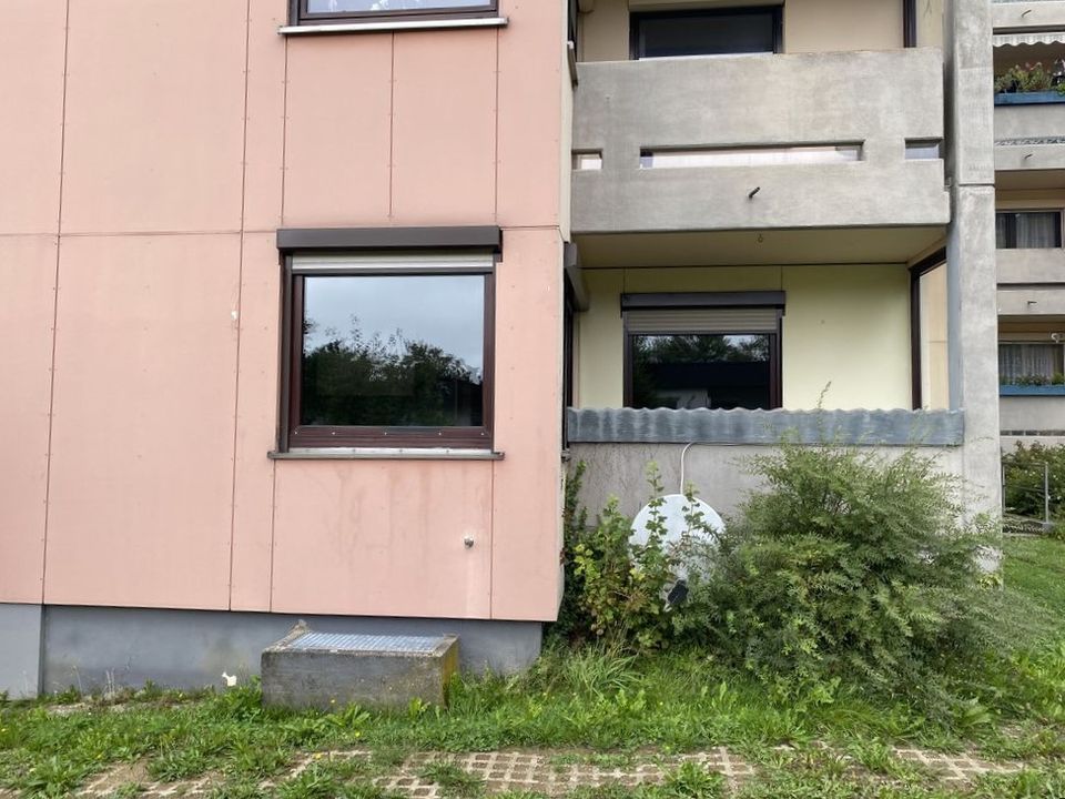 Toplage in Marktredwitz: Günstige gepflegte 3-Zi-EG-Wohnung mit Loggia & Lift! in Marktredwitz