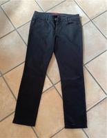Schwarze Jeans von S.Oliver in Größe 40 Niedersachsen - Hagenburg Vorschau
