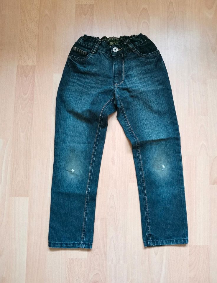 Jeans Räuberhosen Gr. 122 von Topolino und Pepperts in Leipzig