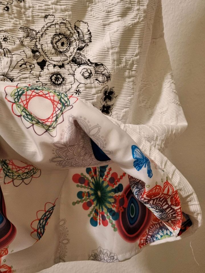 Hübsches Desigual- Kleid in Größe 36 in Halle