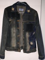 Jeansjacke mit Applikationen Gr. M Niedersachsen - Dassel Vorschau