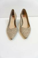 Högl Brautschuhe pumps beige hochzeit wedding glitzer leder Niedersachsen - Lüneburg Vorschau