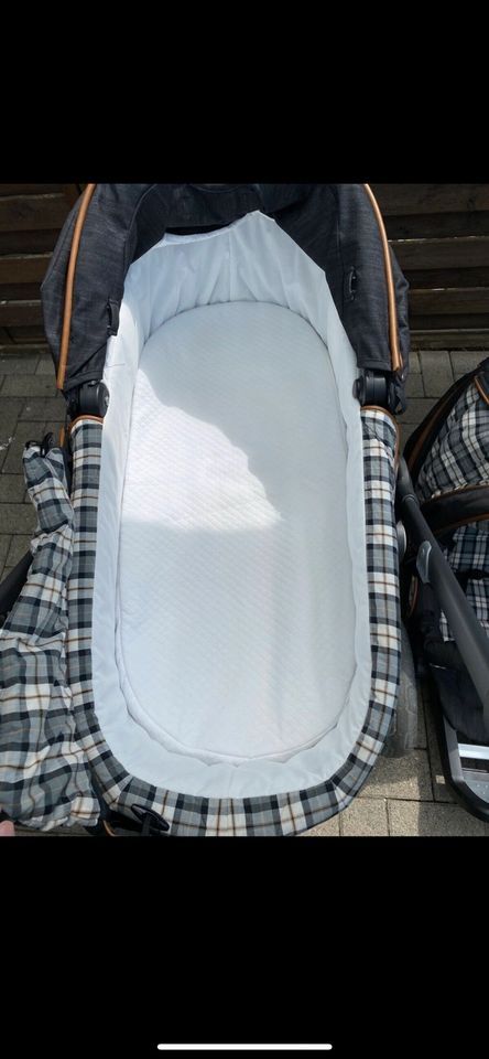 Teutonia Kinderwagen BeYou,Top Zustand + Zubehör,Kombikinderwagen in Mönchengladbach