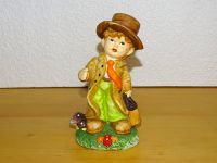 Keramik-Figur "Jungenfigur mit Hut" Hessen - Wiesbaden Vorschau