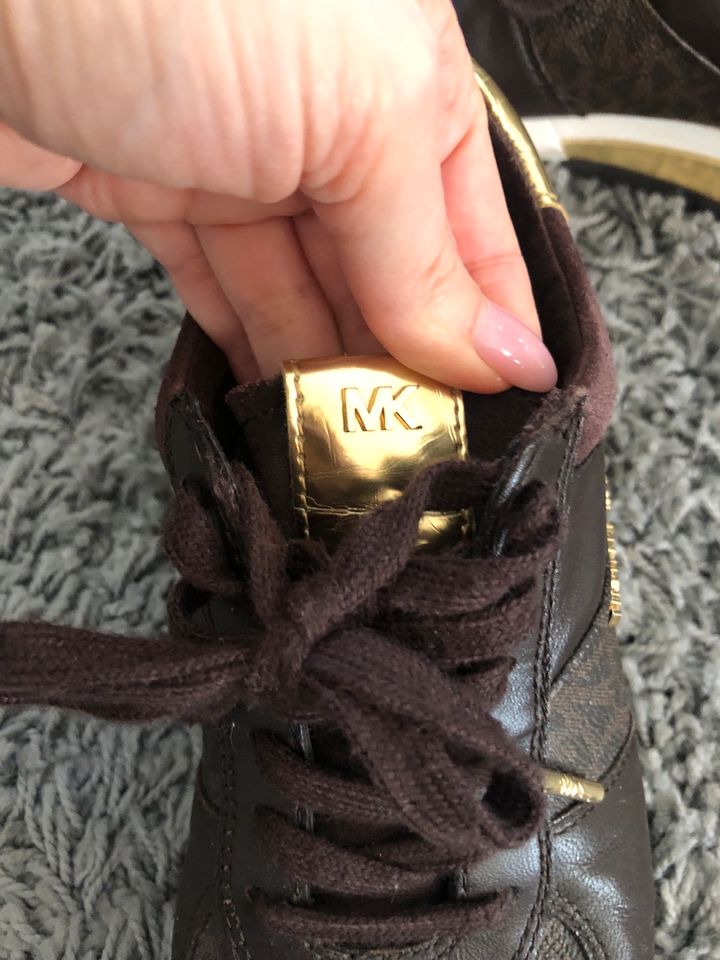 Michael Kors Sneaker Allie Größe 36 in braun / Gold in Berlin