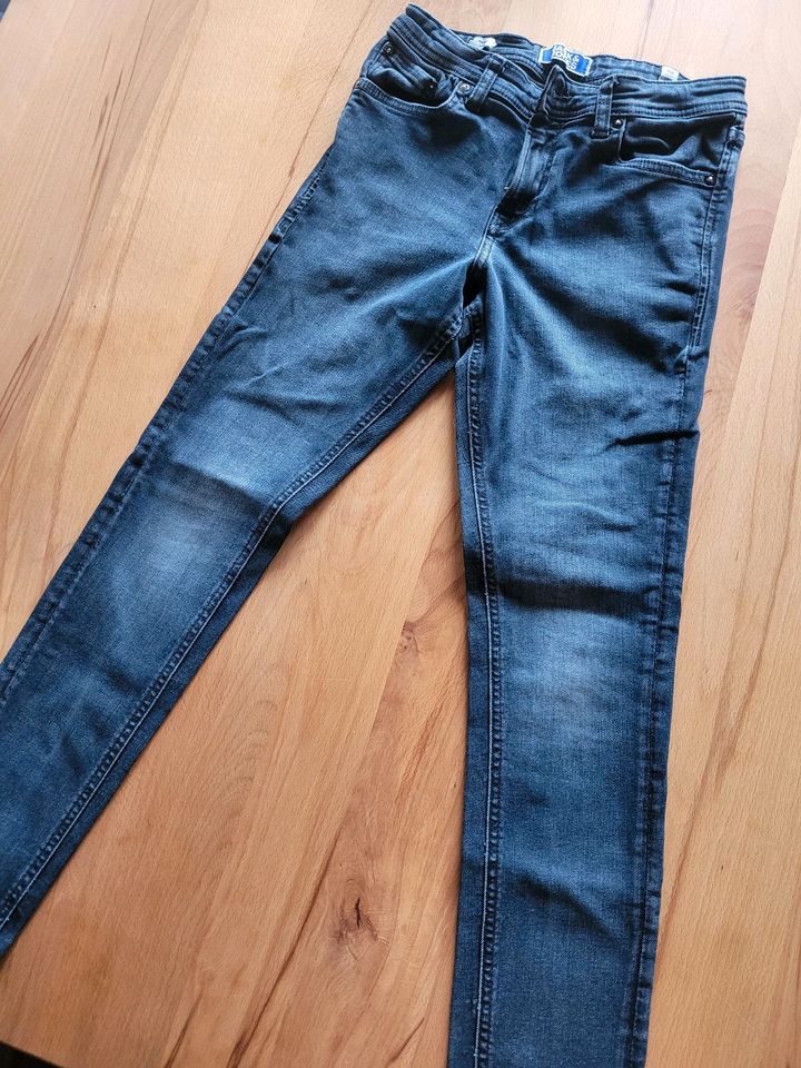 Jeans Größe 158 in Waldkirchen